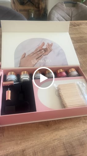 Customer video review of Premium Dipping Powder Starterset - 6 Kleuren