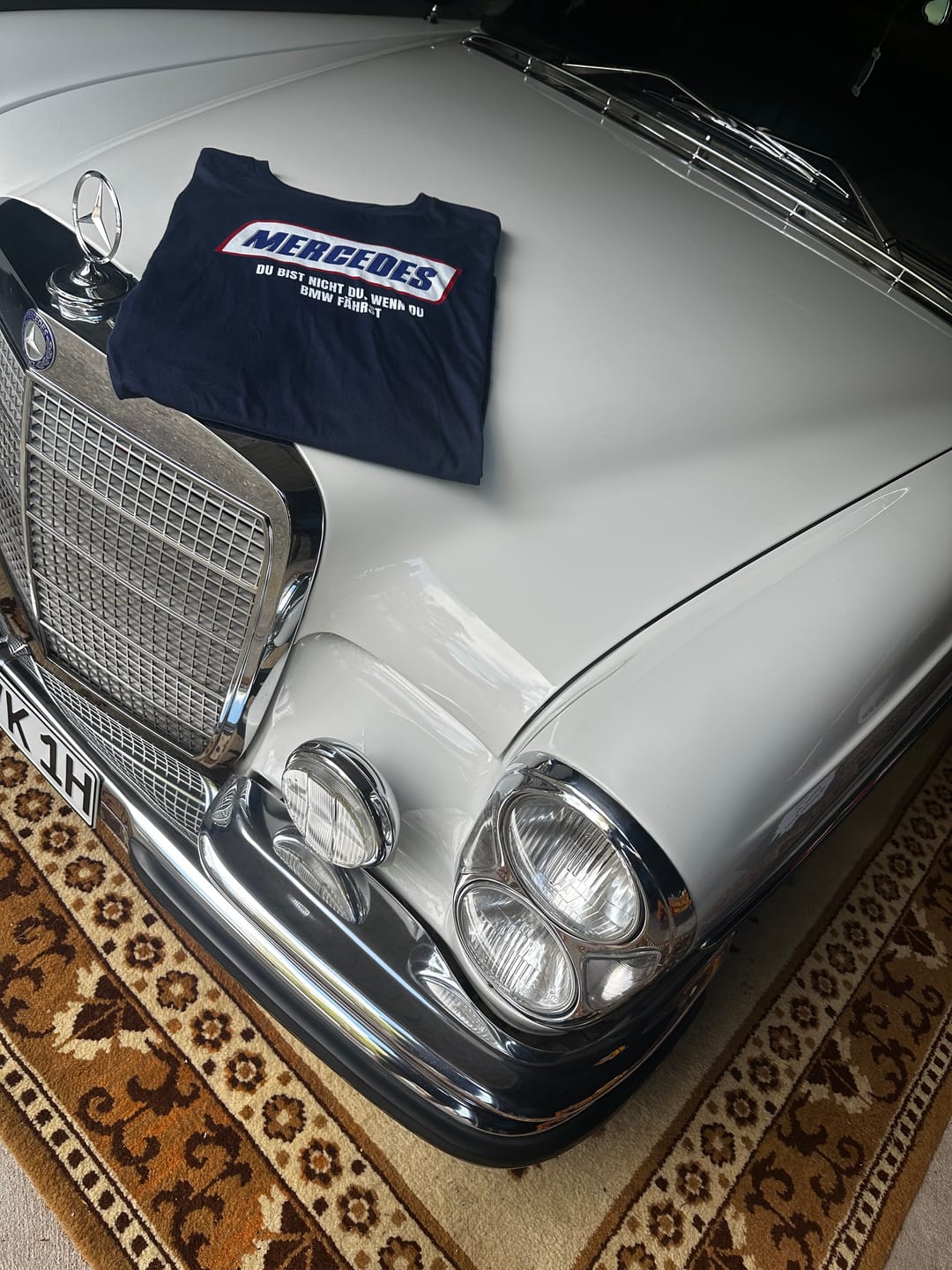 Customer photo review of Du bist nicht du Mercedes T-Shirt