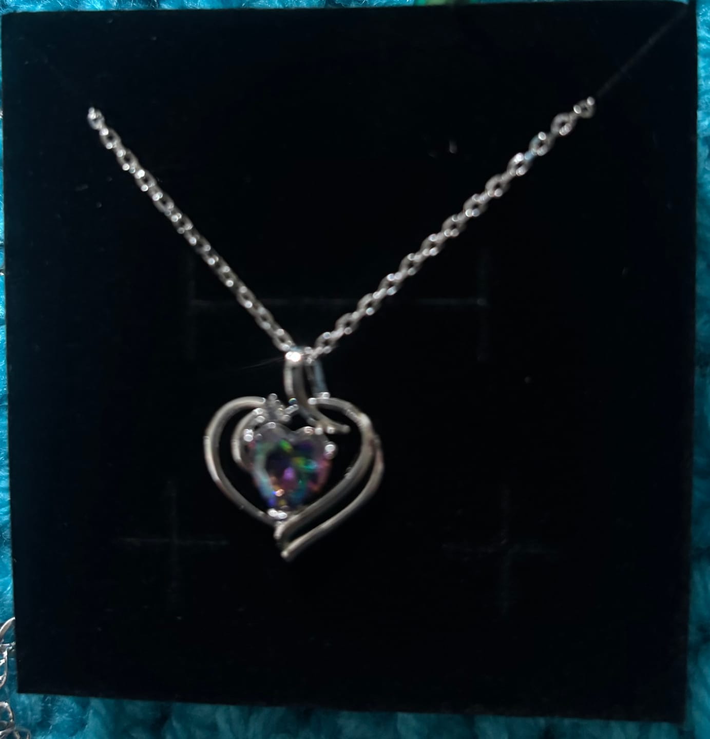 Customer photo review of Regina 18k White Gold Plated Blue Heart Necklace with Swarovski Crystals