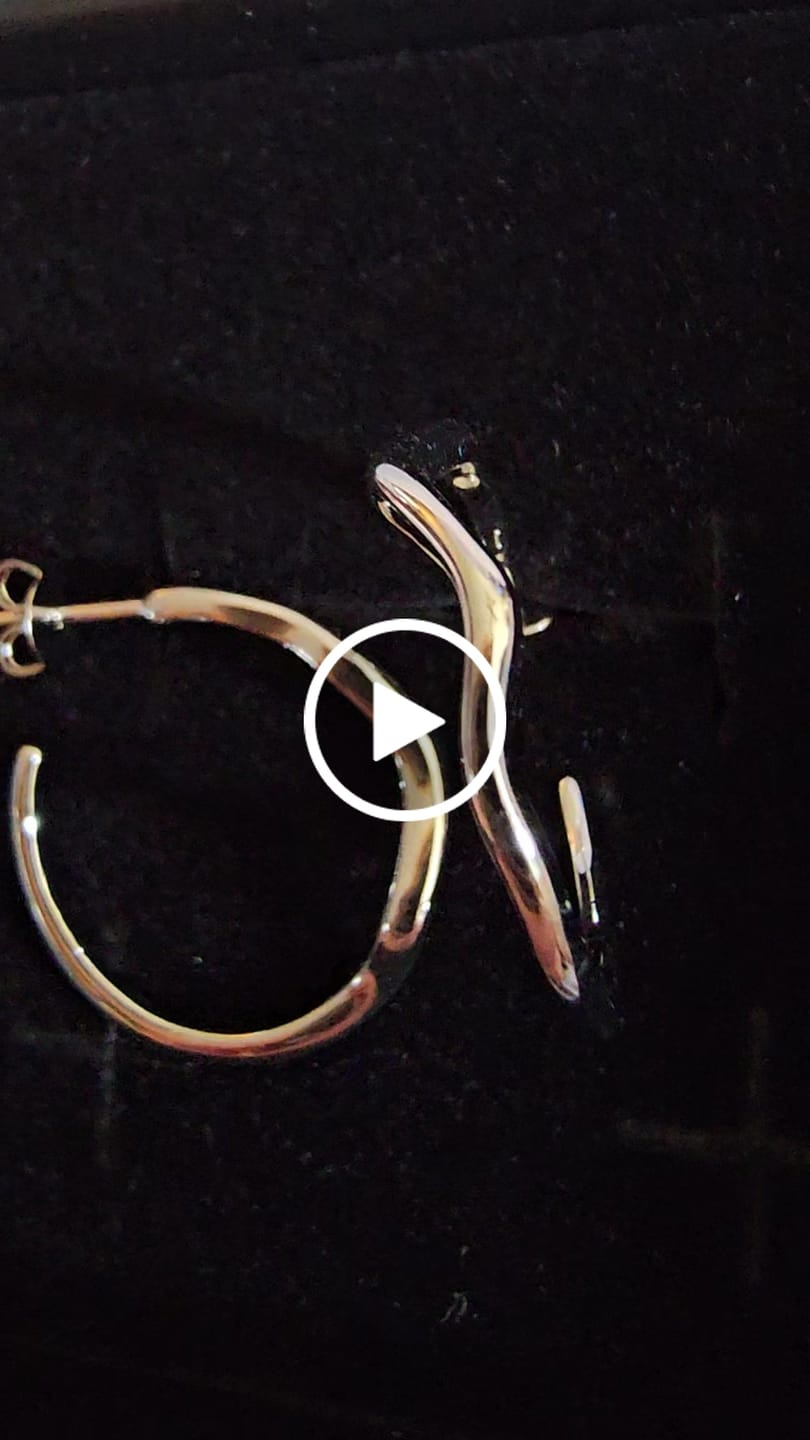 Customer video review of Serena 18k White Gold Plated 22mm Wavy Hoop Earrings