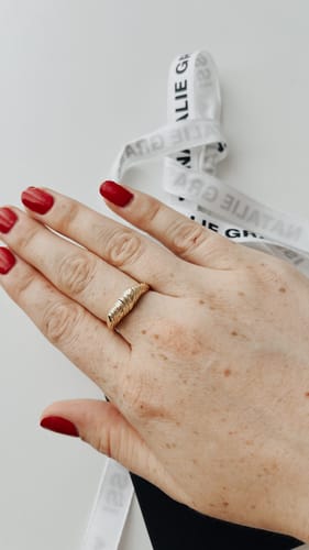 Customer photo review of Breeze Signet Ring