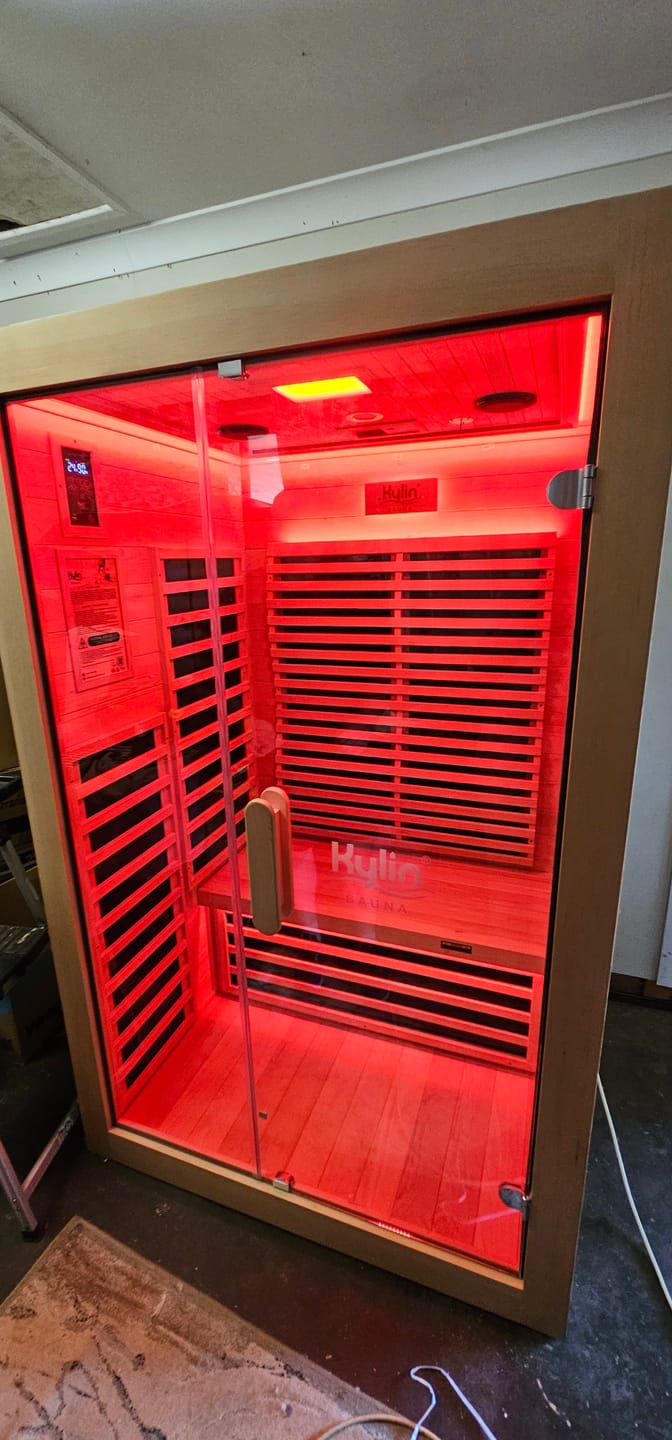 Customer photo review of Kylin Low EMF Carbon Infrared Sauna 2 Person with floor heater H6201-F