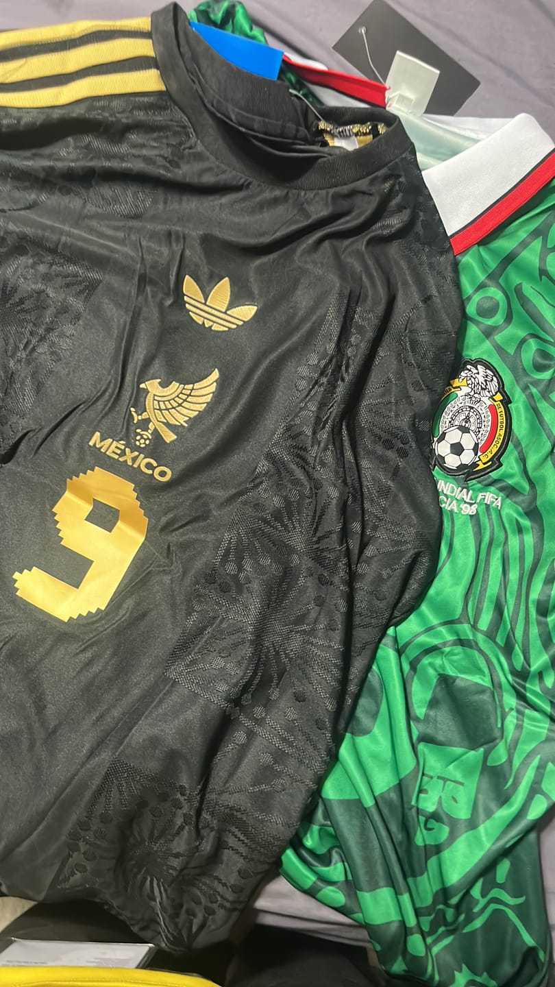 Customer photo review of Jersey Real Madrid 2025-2026 Local Versión para Jugador