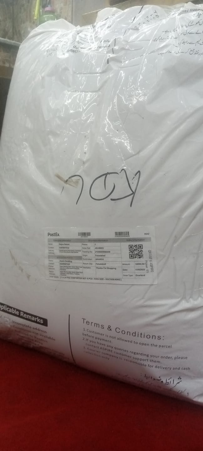 Customer photo review of LA PAZ COMFORTER SET- 6 PCS