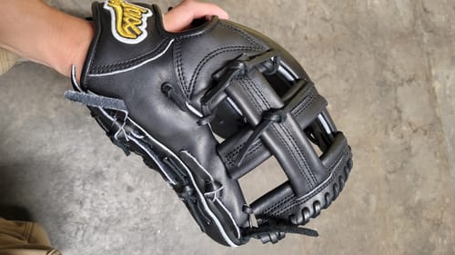 Customer photo review of Jax Fielding Glove | DM-5 | Infield | Black | 11.5"