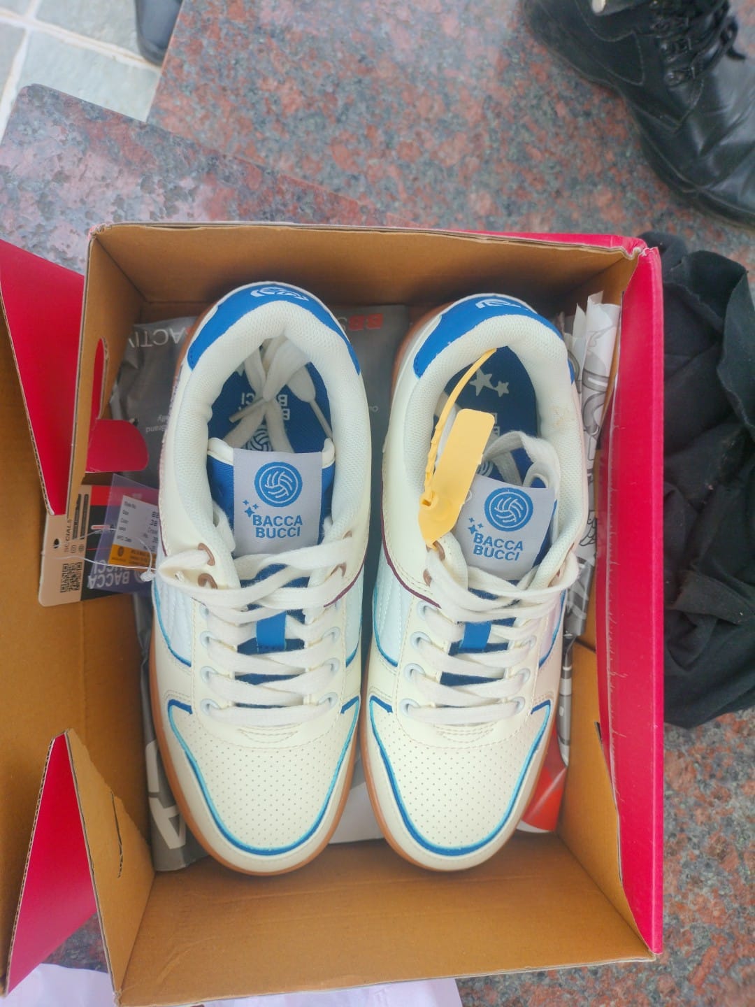 Customer photo review of Bacca Bucci Cosmic Dream 🪐 Sneakers – Low-Top Space-Inspired Sneaker Collection