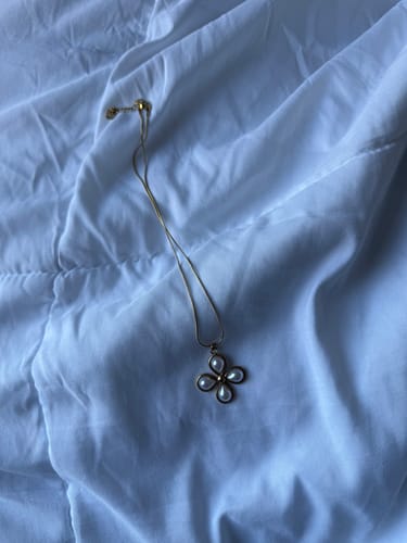 Customer photo review of Fleur Necklace - Gold