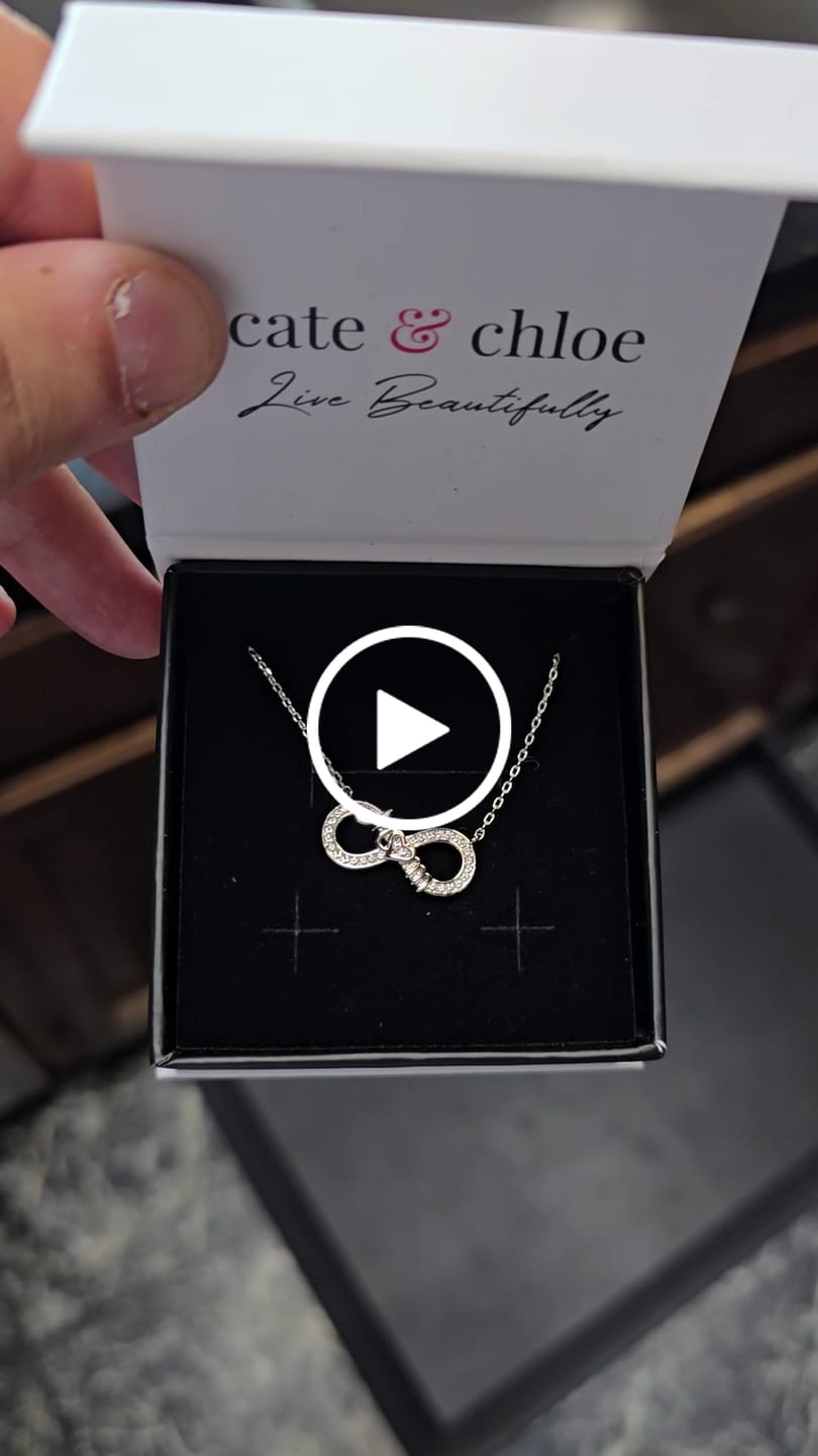 Customer video review of Robin 18k White Gold Plated Mom Infinity Necklace with Swarovski Crystals
