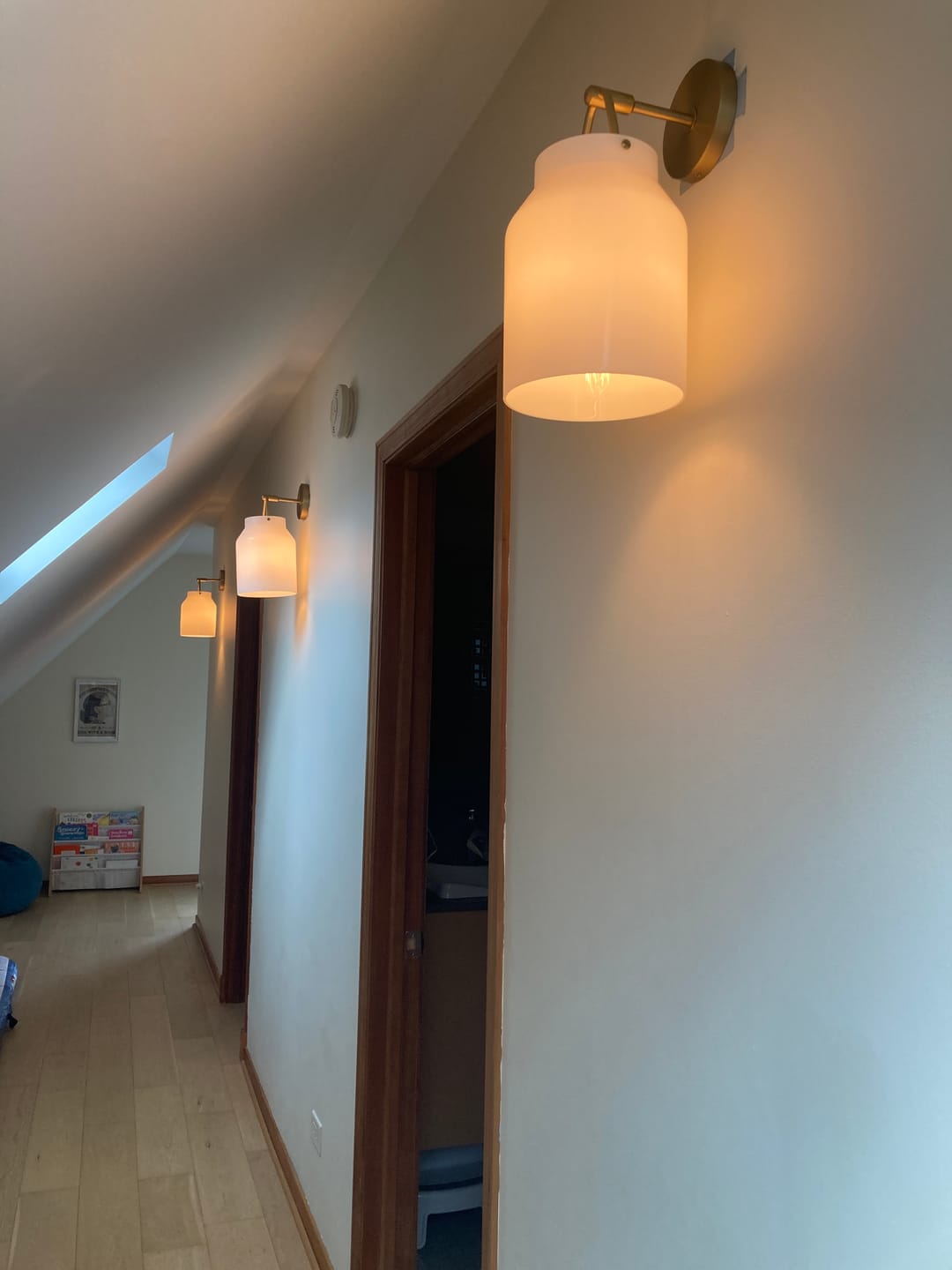 Customer photo review of Mid-Century 1-Light Hanging Jar Shade Wall Sconce