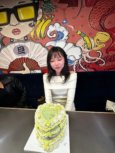 Customer photo review of mia