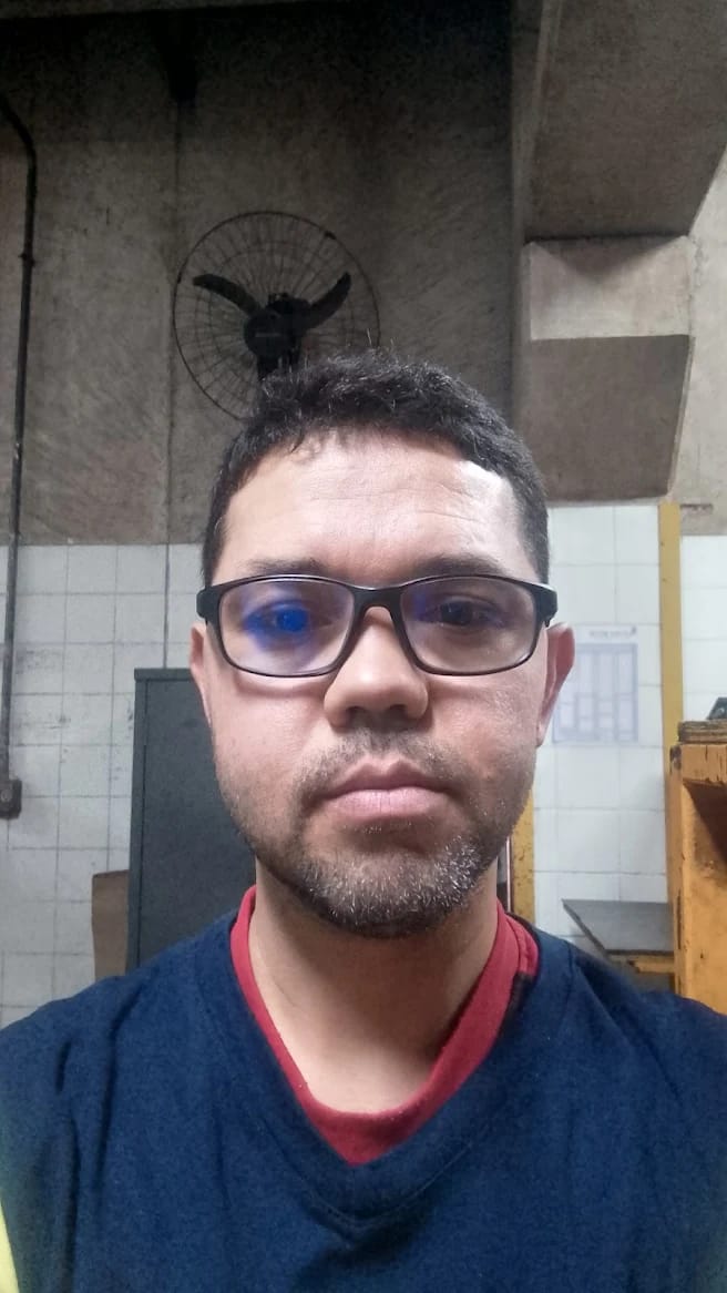 Customer photo review of Óculos de Grau John