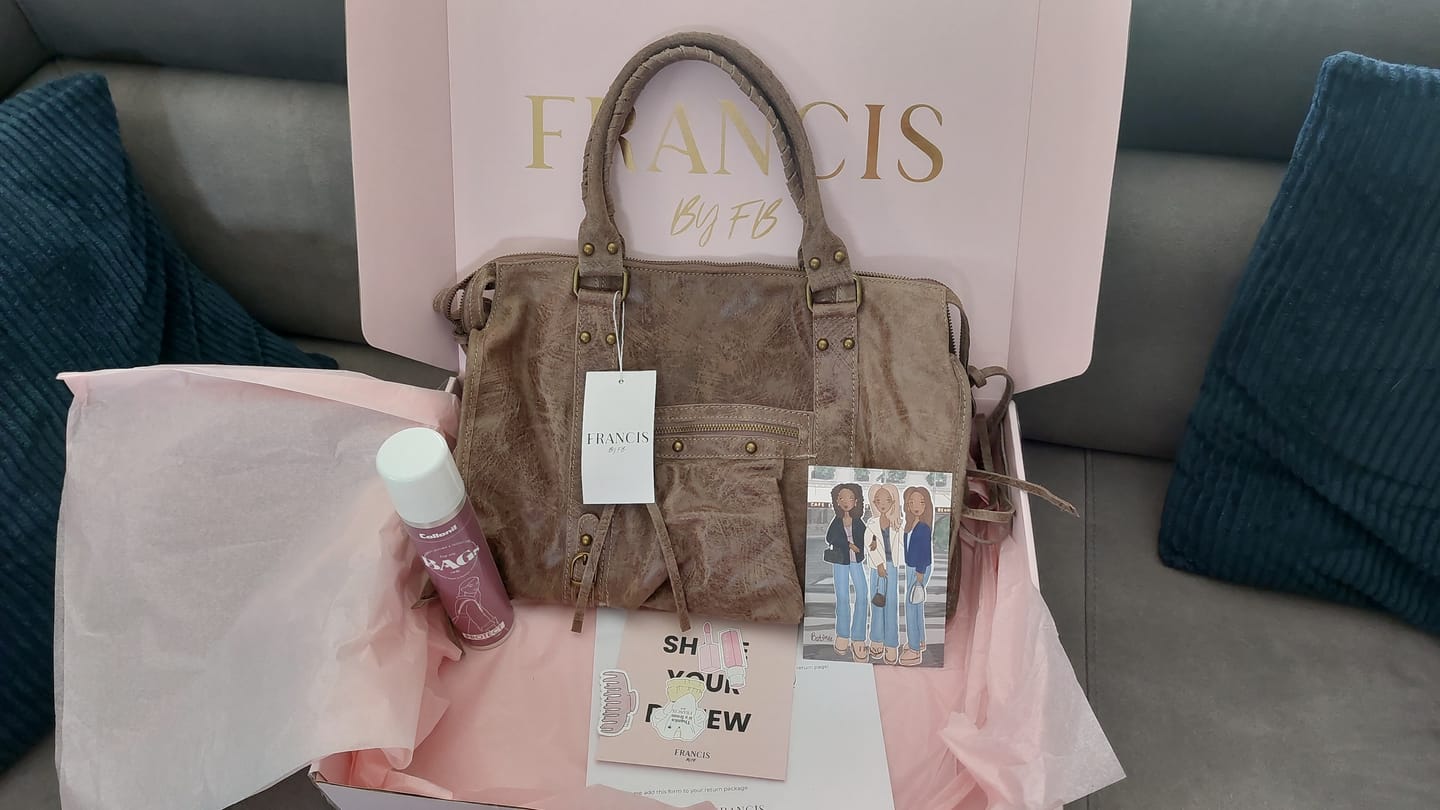 Customer photo review of It girl bag taupe