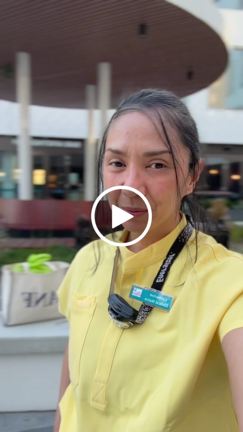 Customer video review of MABEL Mandarin Collar Scrub Top (Original SLTECH™ fabric) - Meadow Yellow