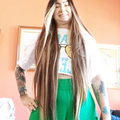Customer photo review of Lace Front Britany Alexia Castanho com Mechas 105cm