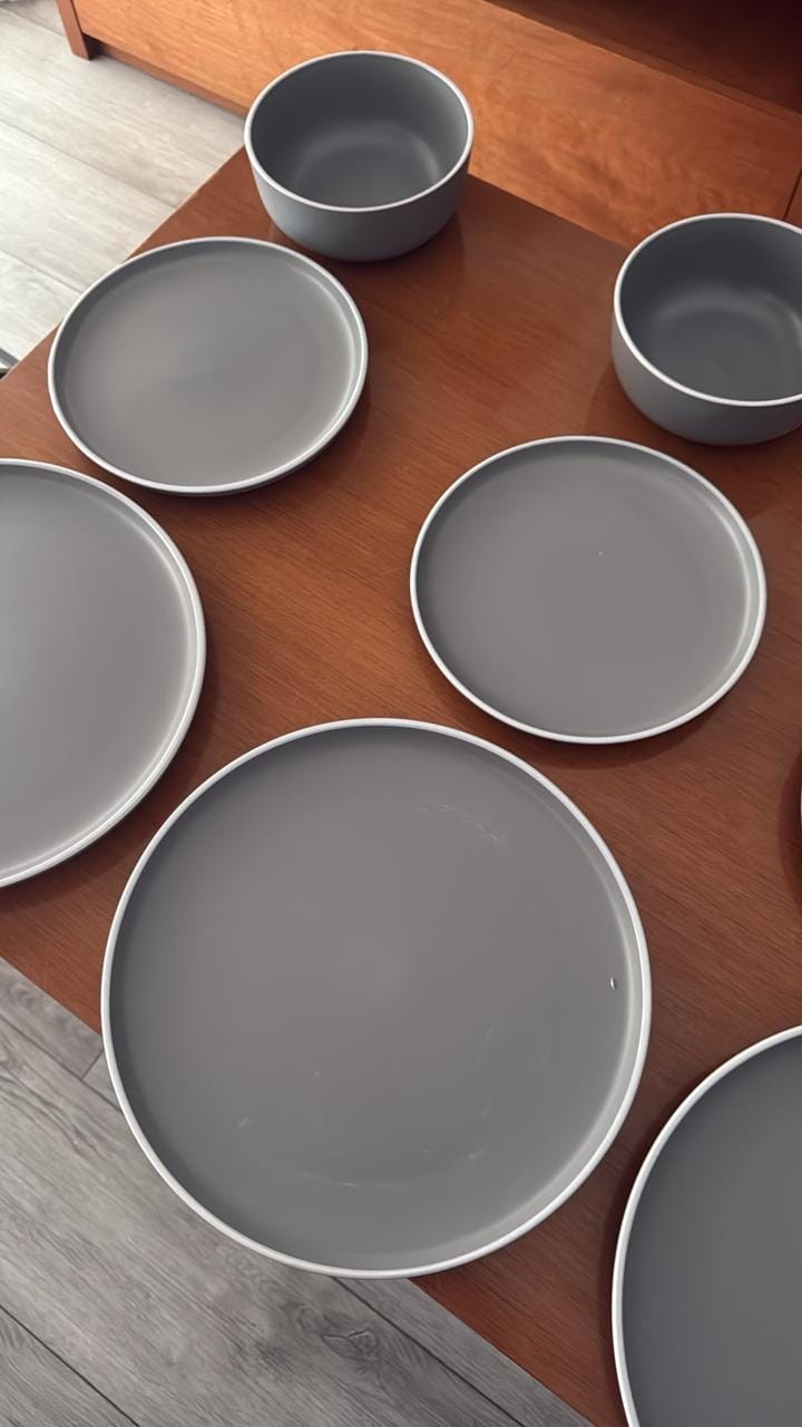 Customer photo review of Plato Postre Sakura De Porcelana Grey 20 cm