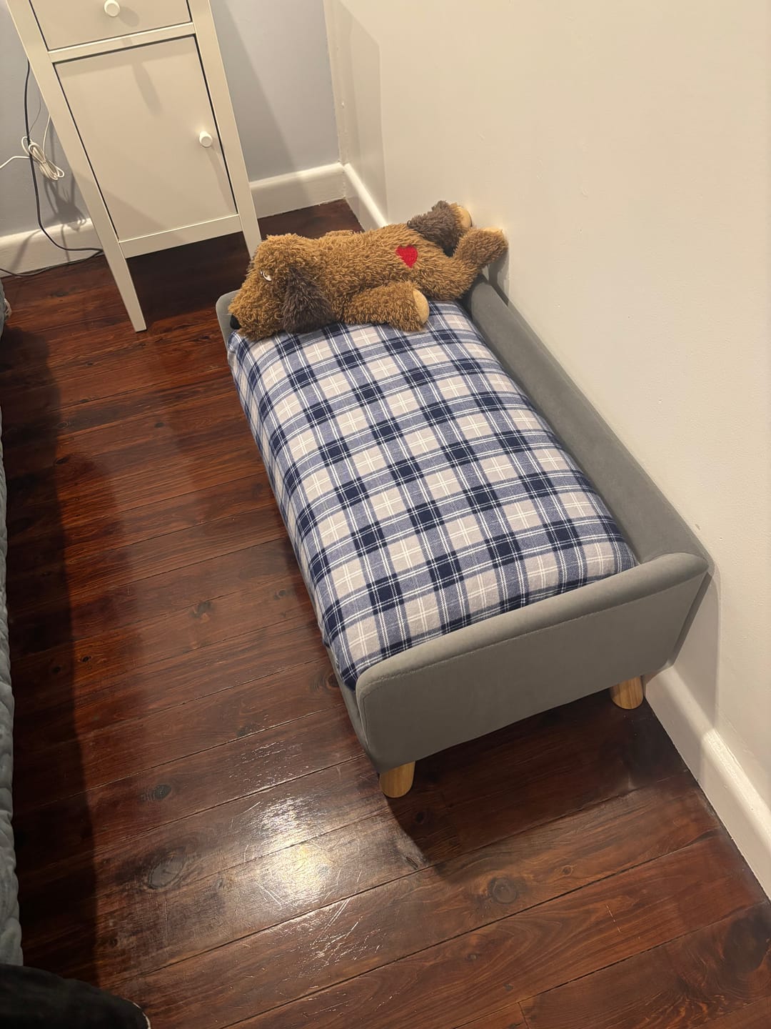 Customer photo review of PaWz Warm Soft Dog Sofa Bed –  Pet Lounge Couch