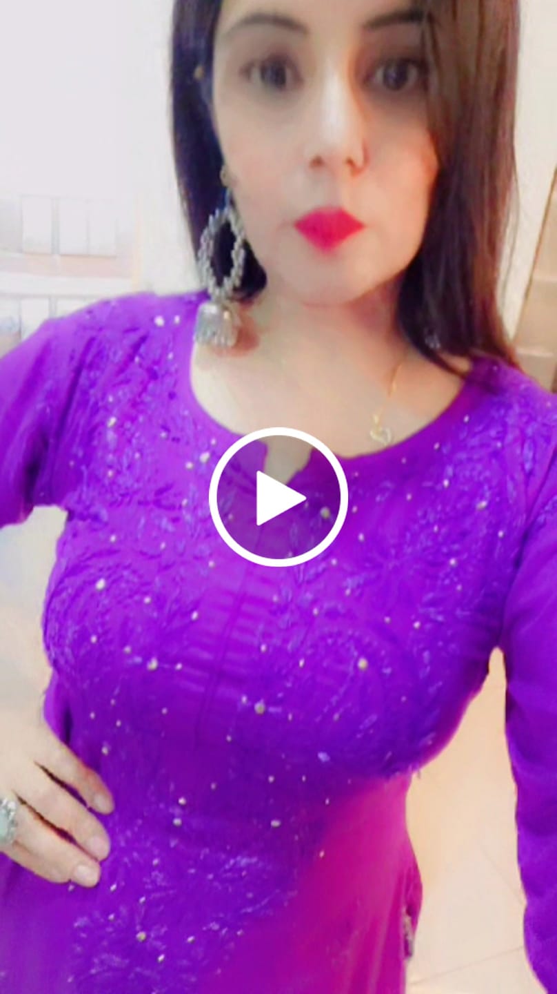 Customer video review of Purple 2 piece Rayon Mukaish set