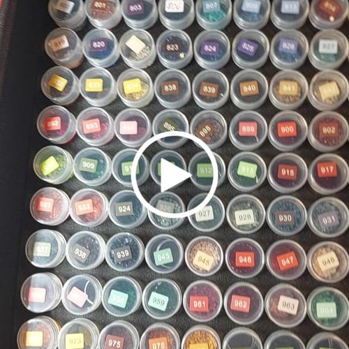 Customer video review of Diamond Painting 572 Quadratische DMC Etiketten