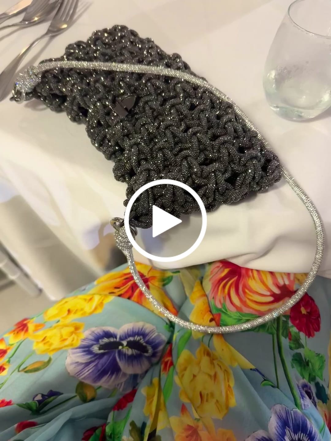 Customer video review of Eden 2-in-1 Clutch - Gunmetal