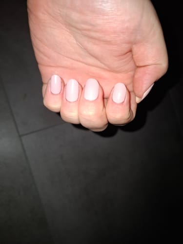 Leoni K. review of UV Gel: Whipped Latte image 1 out of 1