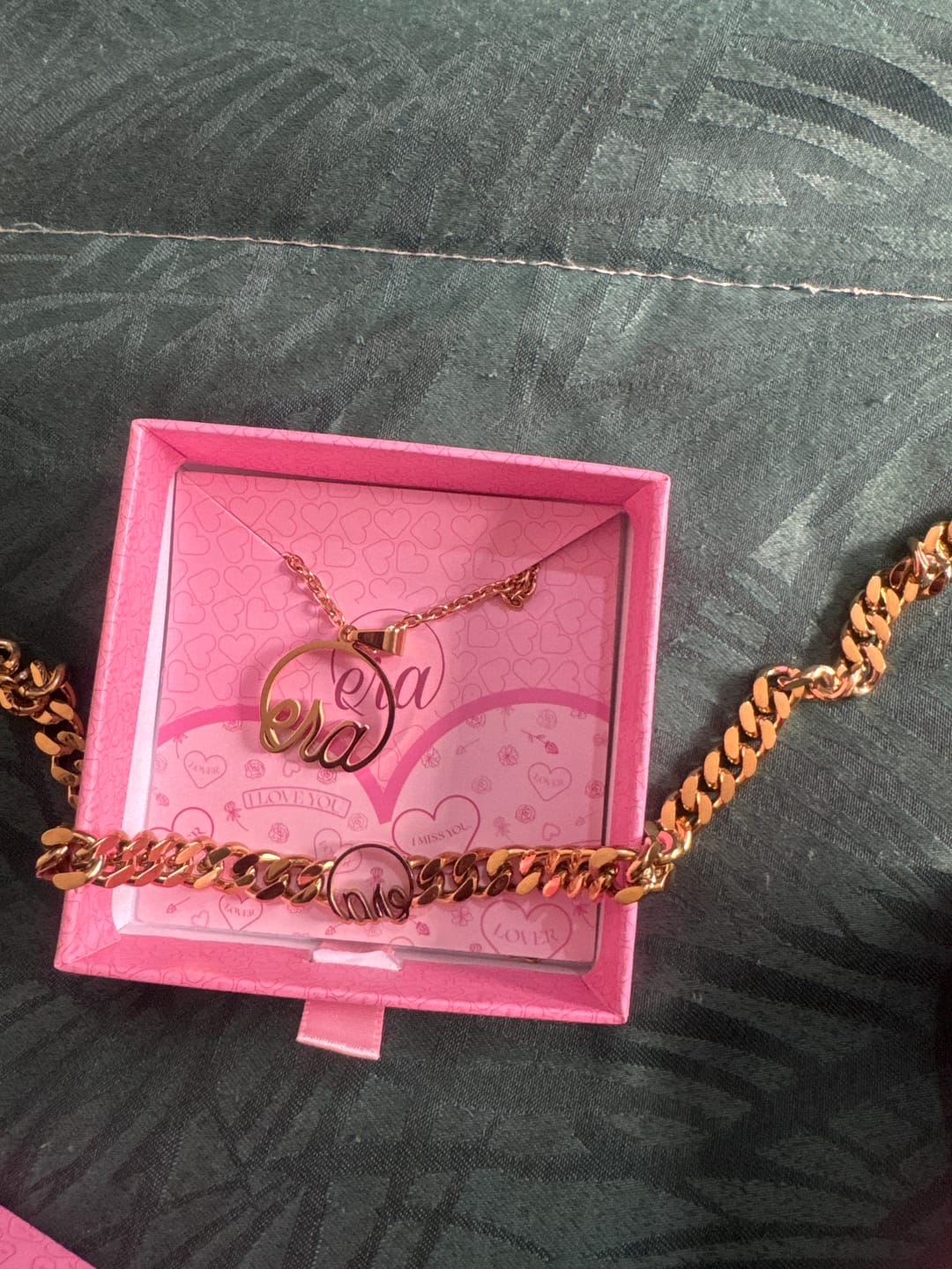 Customer photo review of Gold Era Choker & Necklace Combo