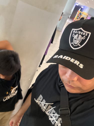 Customer photo review of Las Vegas Raiders Mix League Script Black Short Sleeve T-Shirt