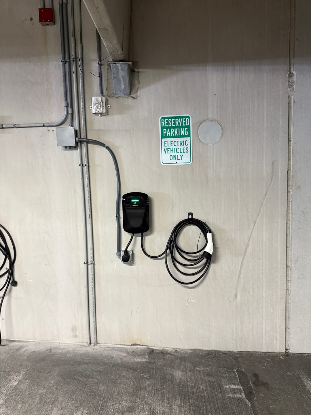 Customer photo review of EV Charger 9.6KW - AE - NEMA 14-50 - 40A/25ft cable - ETL, FC, Energy Star Certified