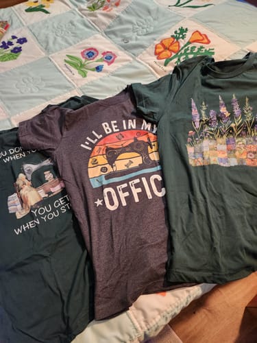 Customer photo review of Vintage Office T-shirt