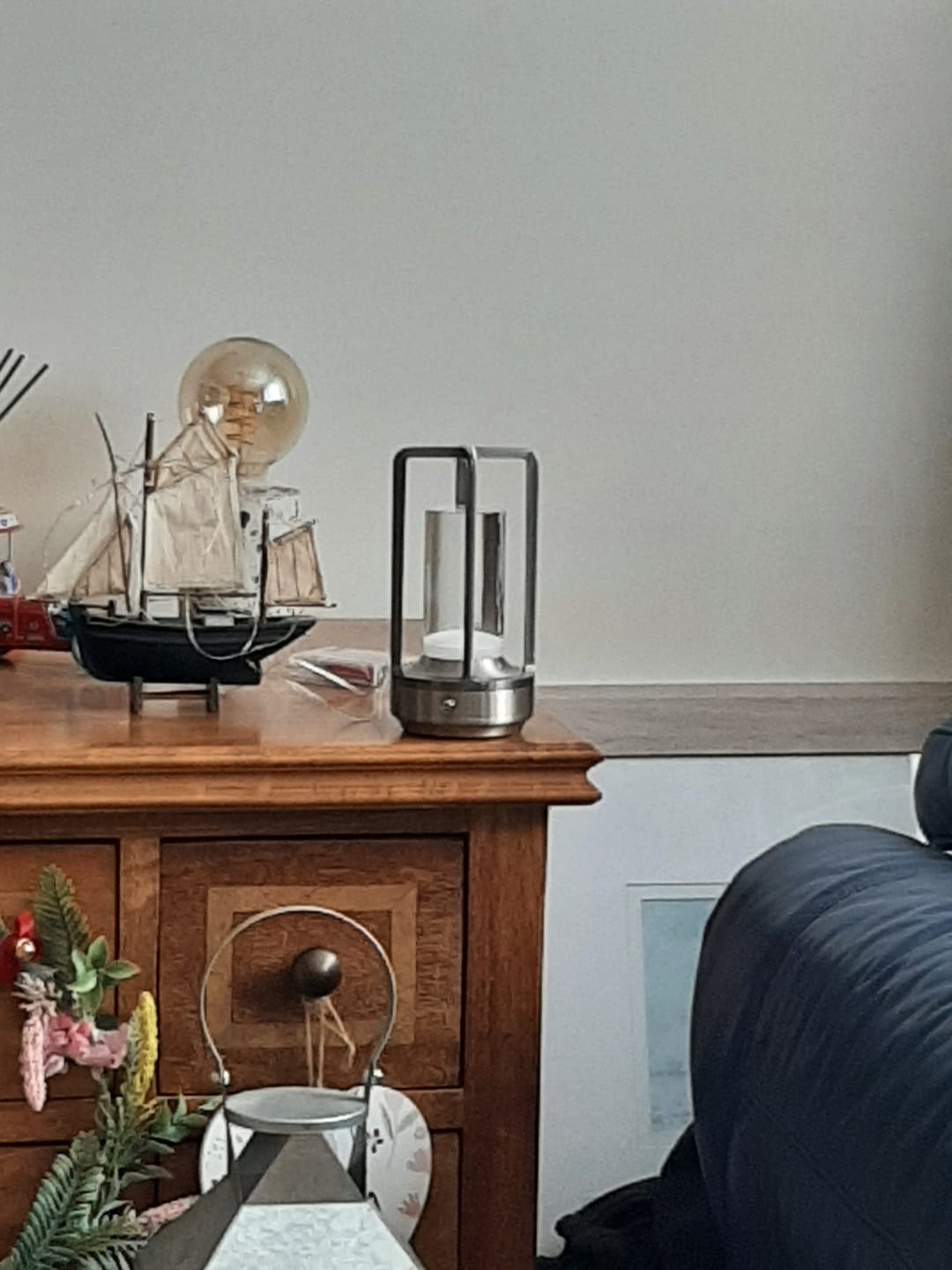 Customer photo review of Modern Cordless Metal Nordic Desk & Table Lamp - Cordless, Rechargeable, LED with Touch Control & Dimming Feature, Suitable for Bedroom, Home, Outdoor - Ideal Night Light for Restaurant and Home Usage