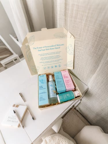 Customer photo review of Stay Fresh Moisturizer Controls Oil and Brightens
