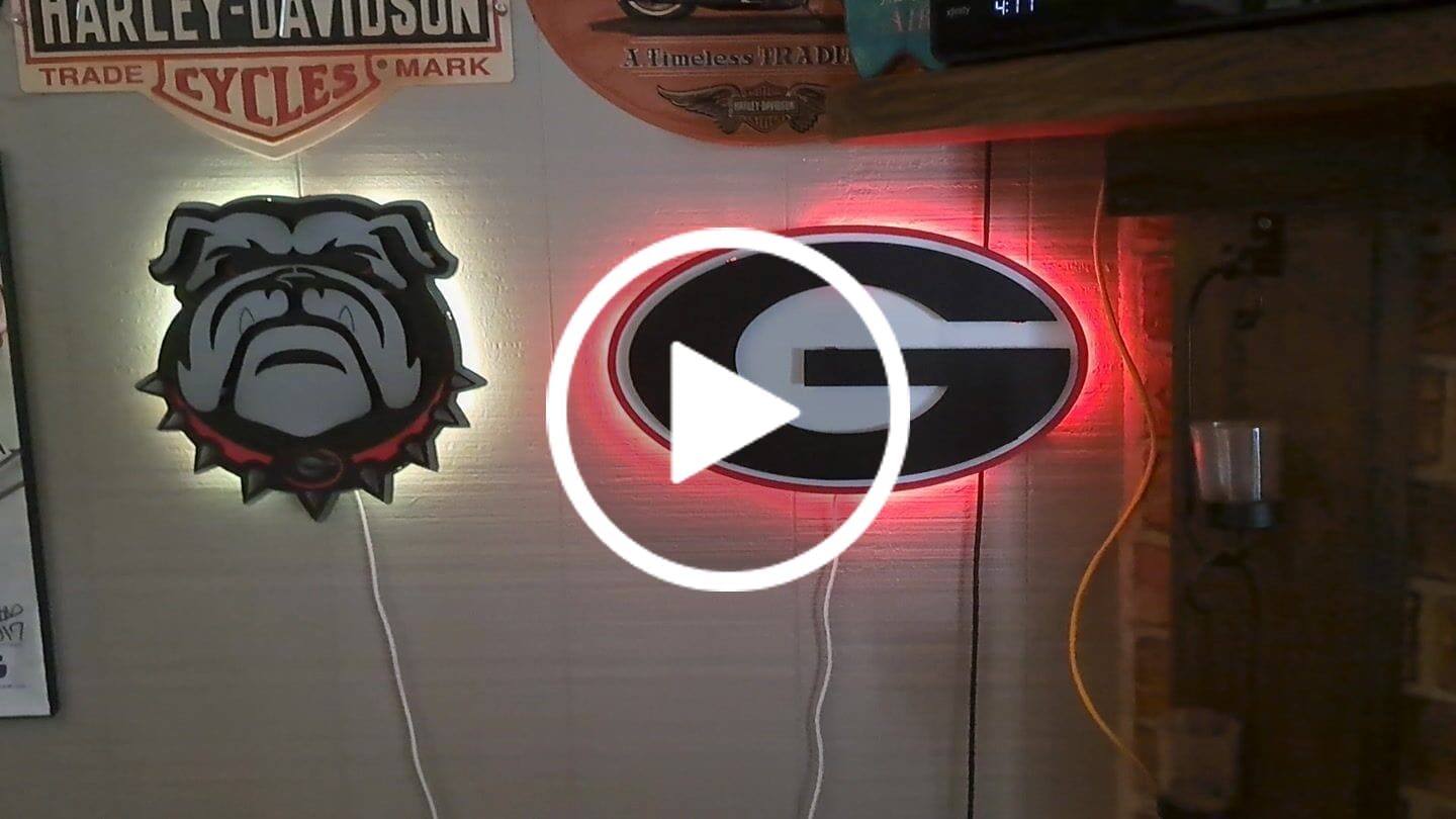 Customer video review of Georgia Bulldogs "Uga" 3D Vintage Metal Wall Art