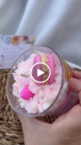 Customer video review of Fragancia FRESA & NATA