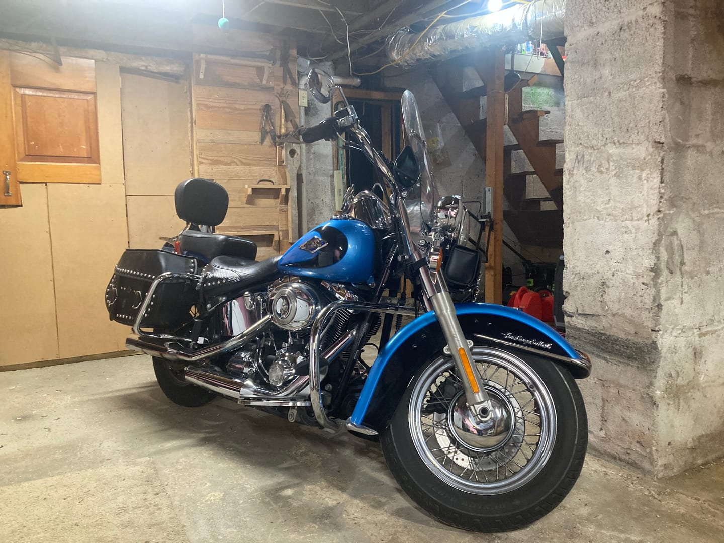 Customer photo review of 35L - Legacy Extra Large Studded Leather Motorcycle Saddlebags for Harley Softail Heritage FLSTC/I