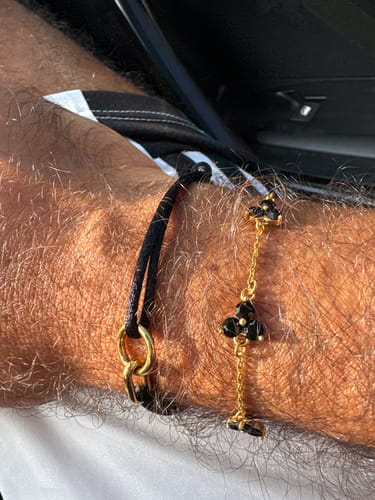Customer photo review of MIDNIGHT CLOVER BRACELET | 18K Gold