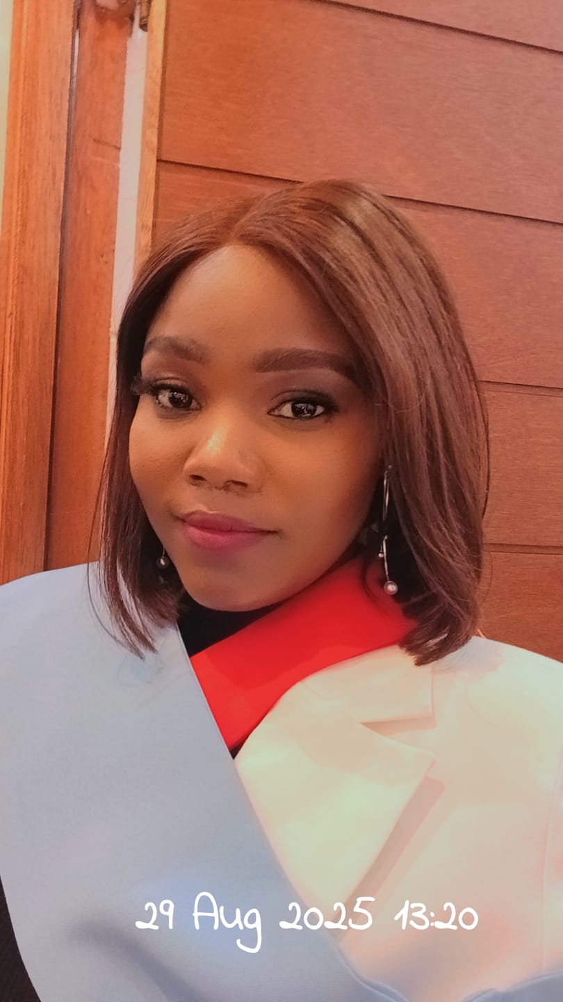 Customer photo review of Double Drawn Chocolate Brown Glue-less 5 X 5 lace Bob Wigs