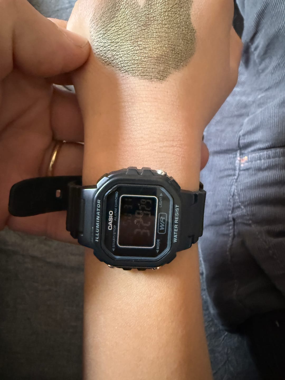 Customer photo review of Reloj Casio Vintage LA-20WH-1BDF Negro