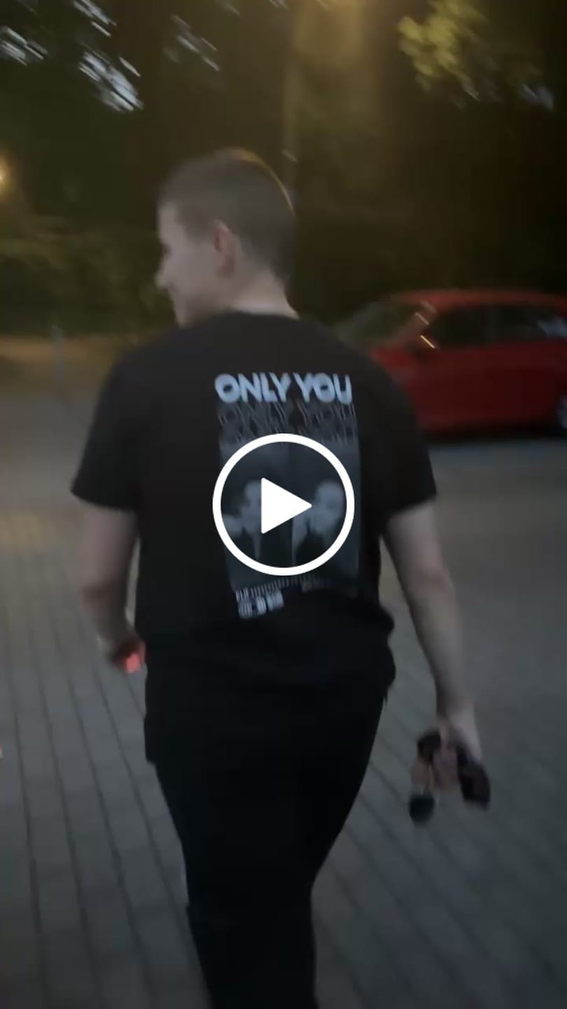 Customer video review of T-Shirt - Only you - Collage