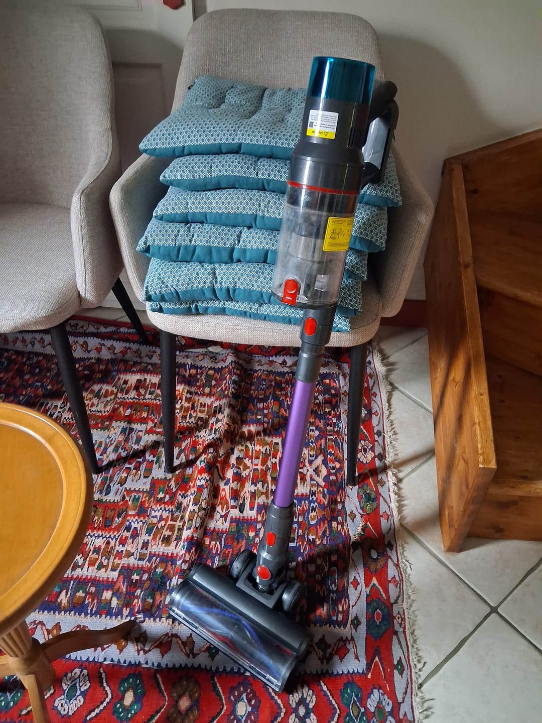 Customer photo review of Aspirateur balai V1 Pro – Moteur ultra-puissant 100 000 tr/min pour une performance exceptionnelle