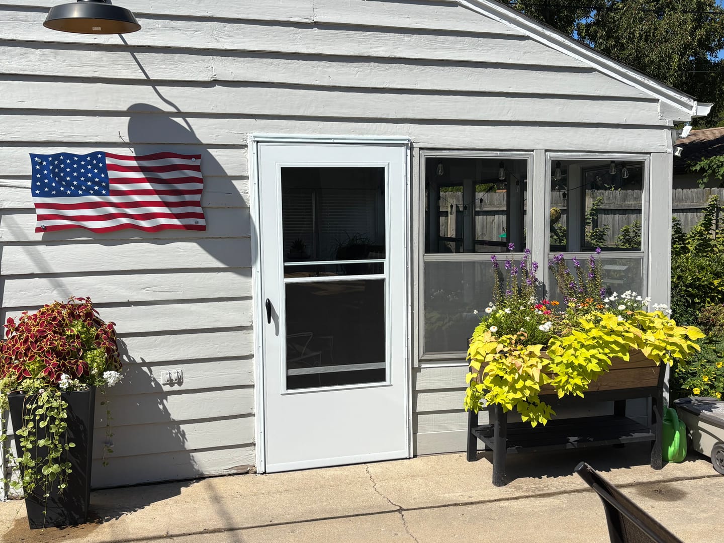 Customer photo review of Large Metal American Flag Waving