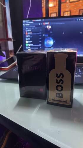 Reseña con foto de un cliente sobre Perfume Valentino UOMO Born in Roma Extradose 100 ML Parfum