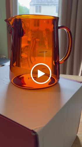 Customer video review of FLUR Carafe