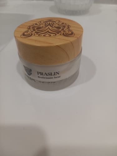 Customer photo review of Reafirmante facial antiedad Praslin Aniversario