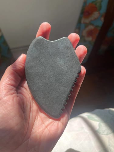 Customer photo review of Natural Bian Stone Facial Gua Sha