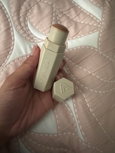 Customer photo review of BRONZER CREMOSO EN BARRA COLLECTION