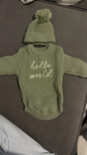 Customer photo review of Newborn Hello World Knitted Bodysuit Set