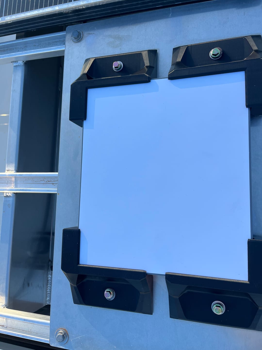 Customer photo review of Starlink Mini Flat Mount