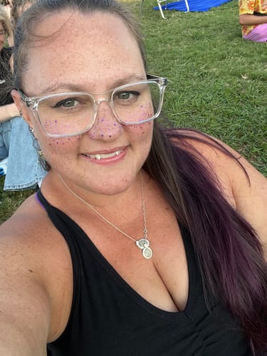 Customer photo review of Purple Spirit Speckles Makeup Patches - Team Spirit Collection