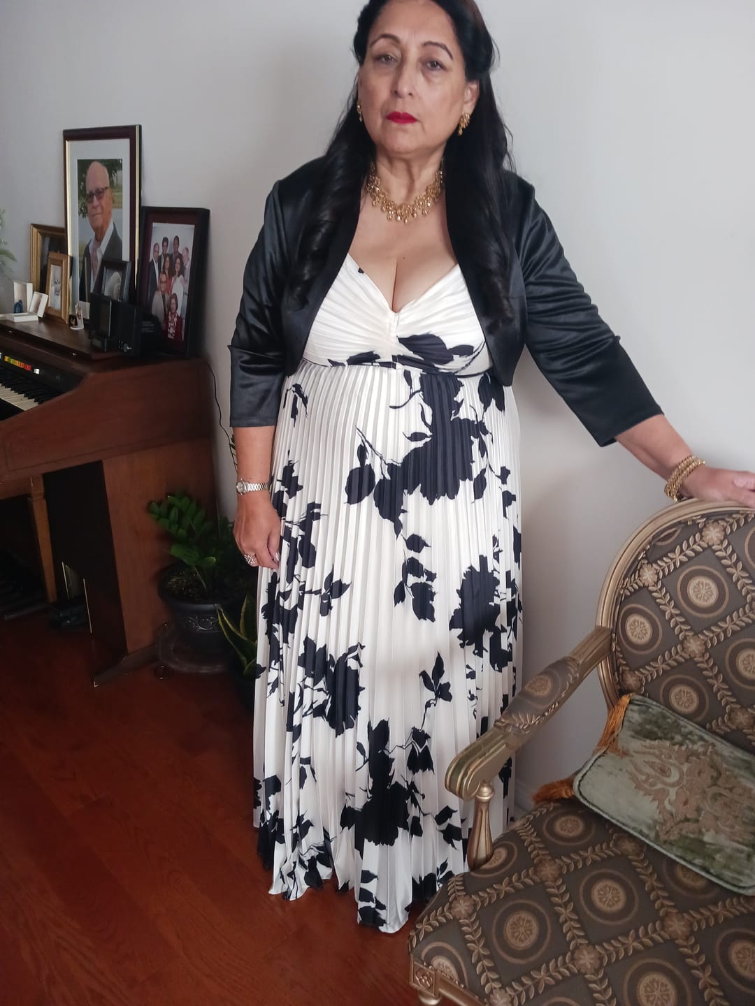 Seema V. review of EverSock™ Wide Compression Socks For Pain Relief