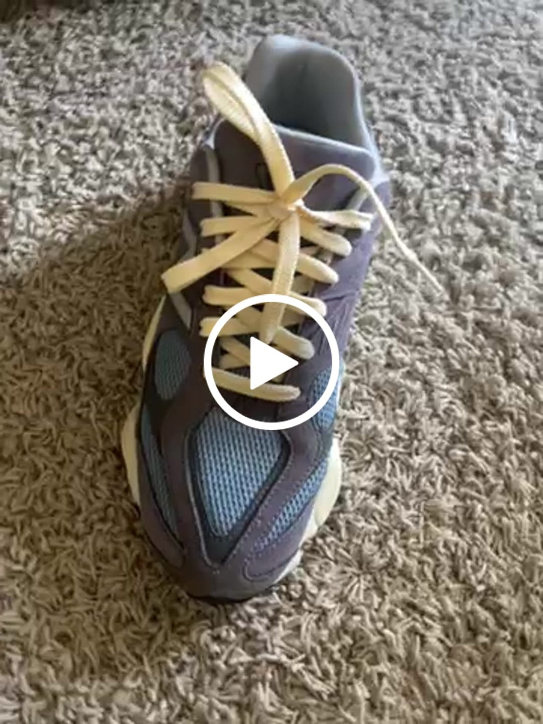 Customer video review of New Balance Replacement Shoe Laces