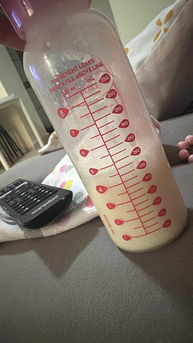 Customer photo review of Kendamil Classic Stage 2 Follow-on Milk Formula From 6-12 Months (800g)